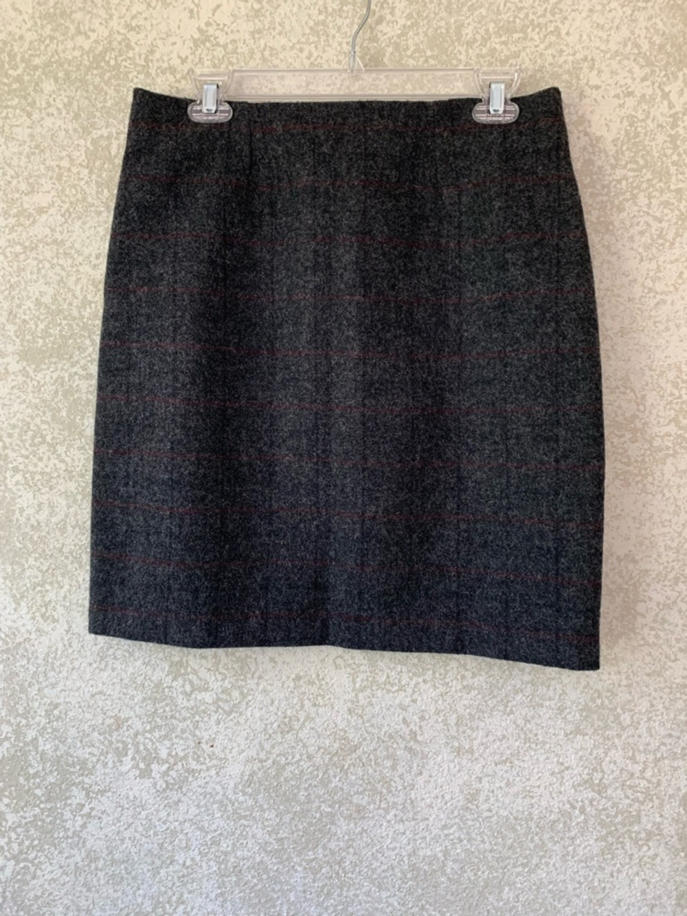 Woolrich Dark Gray Pencil Skirt with Subtle Red Windowpane Woolblend Office Mini